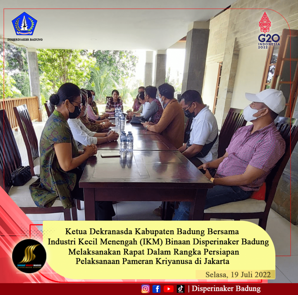 Ketua Dekranasda Kabupaten Badung Bersama Industri Kecil Menengah (IKM) Binaan Disperinaker Badung Melaksanakan Rapat Dalam Rangka Persiapan Pelaksanaan Pameran Kriyanusa Di Jakarta
